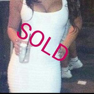 Bebe XS Bodycon Keyhole back dress