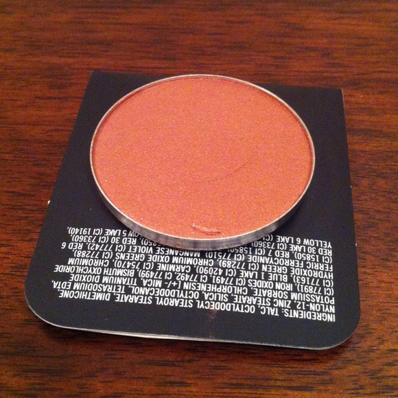 Mac Blush SOLD ON MUABS - Picture 3 of 4