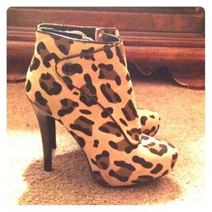 Leopard booties