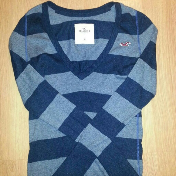 Hollister Sweaters - Warm striped navy sweater