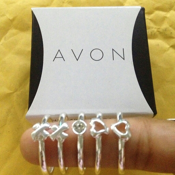 Avon stackable ring