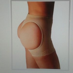 Feel Roxy's very sexy butt lifter with lace detail