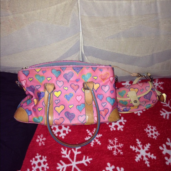 Dooney and bourke purse n wallet