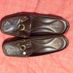 Liz Claiborne brown mule loafer