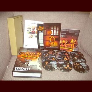 Insanity 60 day workout complete DVD. 13 DVD