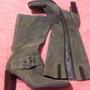 Liz Claiborne flex brown Buckle boot