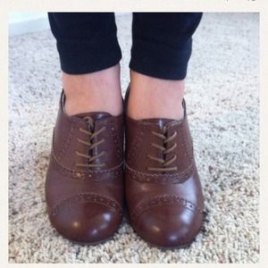 brown oxford heels