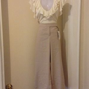SALE 7/10/15....Express Editor Crop Luxury stretch
