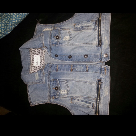 Cropped Jean Vest