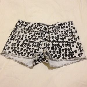 Black/White Skull Denim Shorts 💀