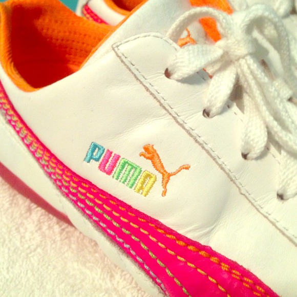 Women's Neon Tennis Shoes