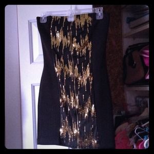 👗Black and gold party dress👗