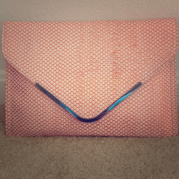 🚫BUNDLED🚫 Coral BCBG Oversized Envelope Clutch