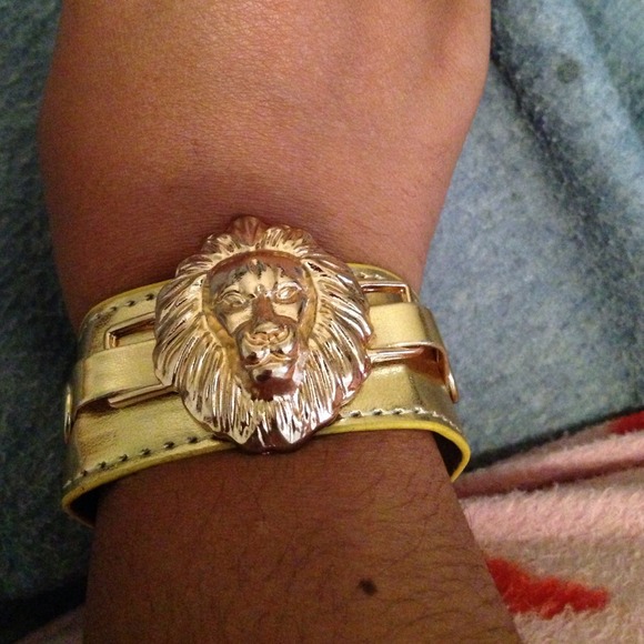 Lion bracelet
