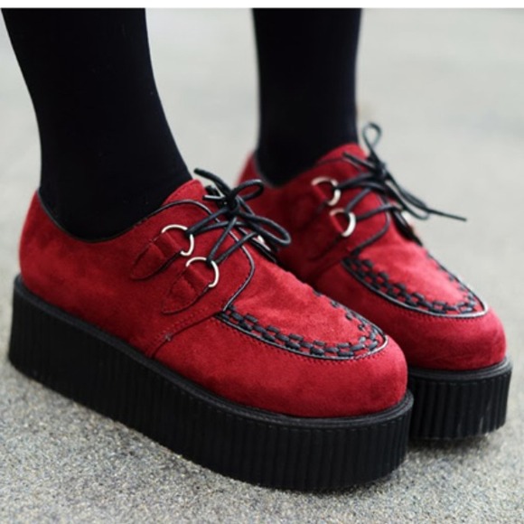 Creeper Platforms in Wine Red