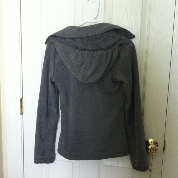 Grey jacket - Picture 3 of 3