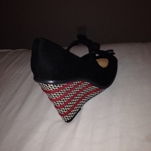 Wedges - Picture 2 of 3