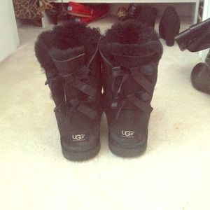 Black Bailey Bow UGGS