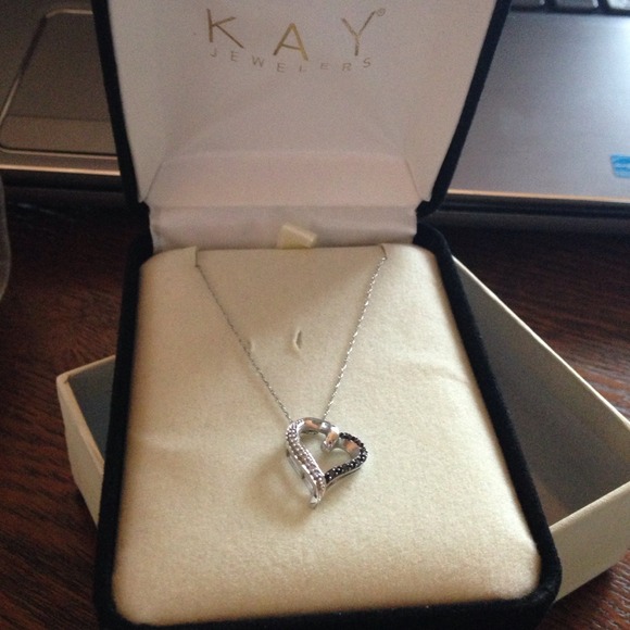 black&white diamond Necklace