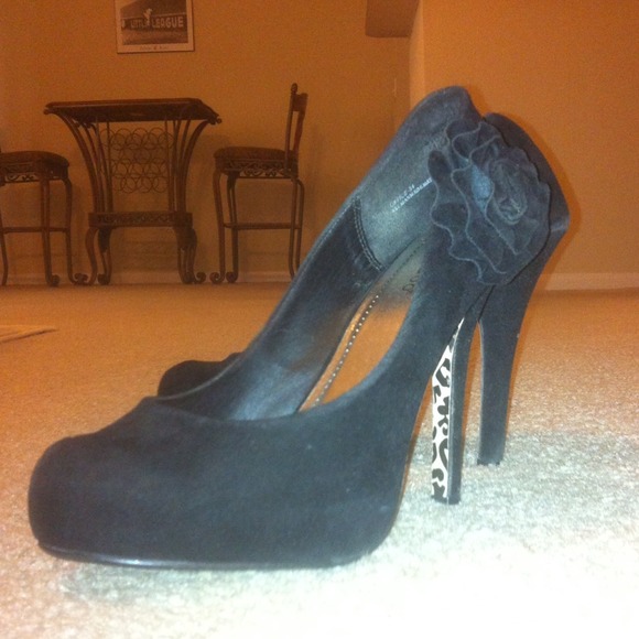 Black Suede Pumps