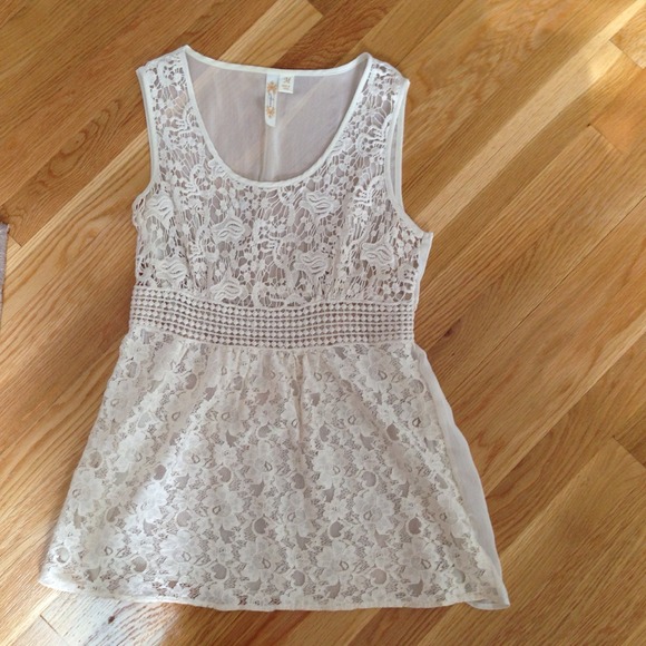 A Diva Tops - Lace, sheer top