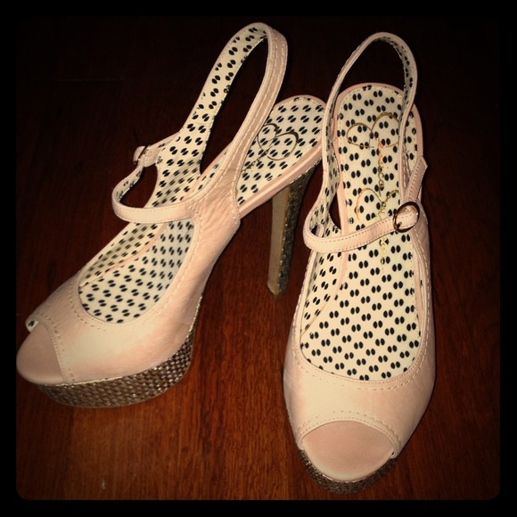 Jessica Simpson Eddy heels size 7.5 leather