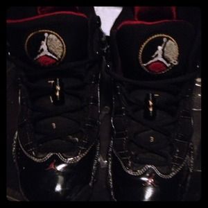 Jordan six rings ! Still in original box ! 6Y