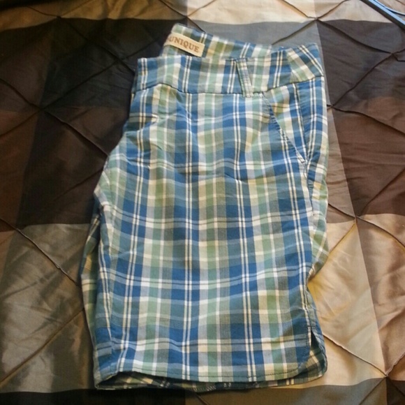Plaid capri
