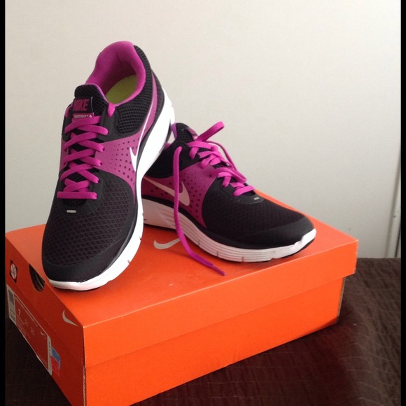 Nike Lunarswift + Running Shoes