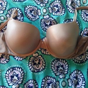 Victoria's Secret lined demi bra- 34DD. Like new.