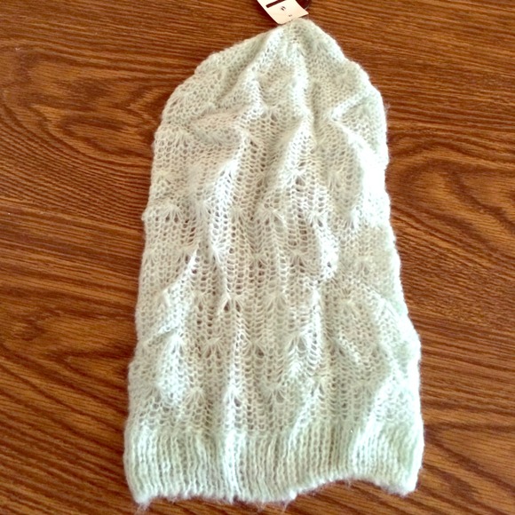 Light weight scully hat