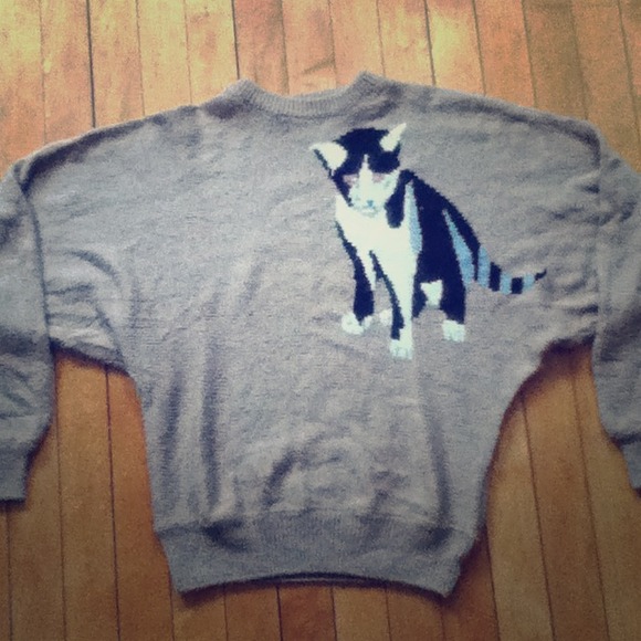 BUNDLE Soft Oatmeal Kitty Sweater and blue floral