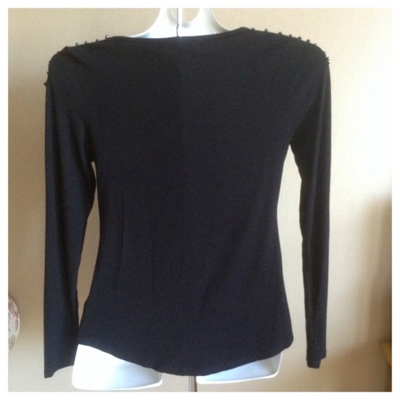 Studded Shoulders. - Picture 3 of 3