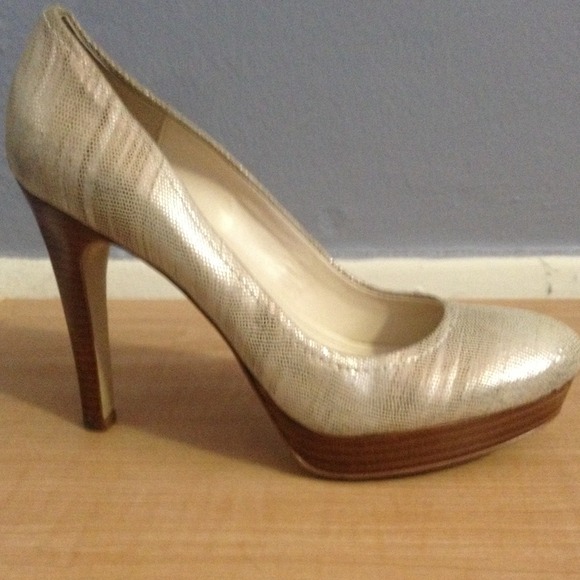  KEEPING Calvin Klein metallic pumps - Picture 2 of 4