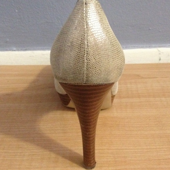  KEEPING Calvin Klein metallic pumps - Picture 4 of 4