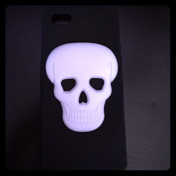 SKULL IPHONE 5/5s CASE!💀