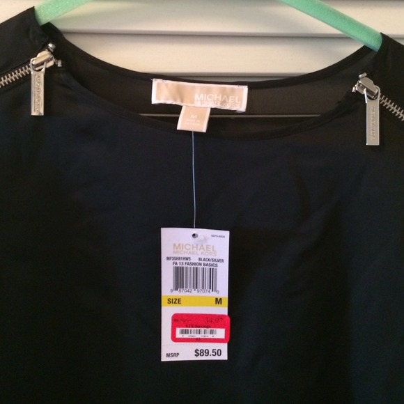 ❌SOLD❌NEW Michael Kors Black Top Shoulder Zippers - Picture 2 of 3