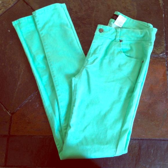 ❌❌SOLD❌❌Aqua skinny jeans