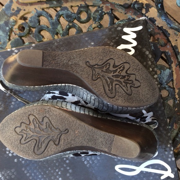 Sam Edelman Snow Leopard Peep toes - Picture 4 of 4