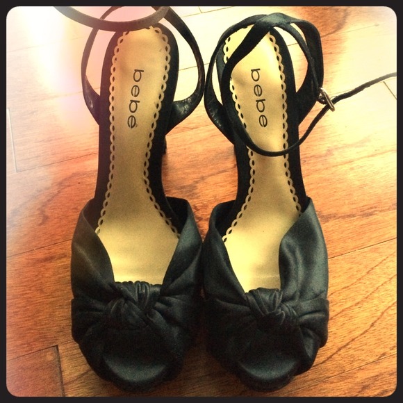 High heel shoes