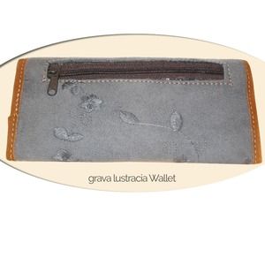 grava lustracia Wallet