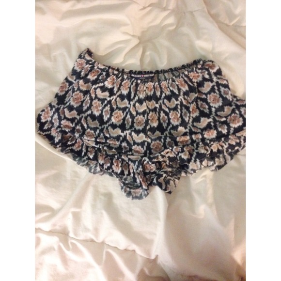 Brandy Melville Dresses & Skirts - Brandy melville vodi shorts