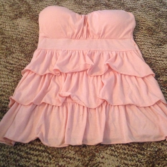 Strapless layered top