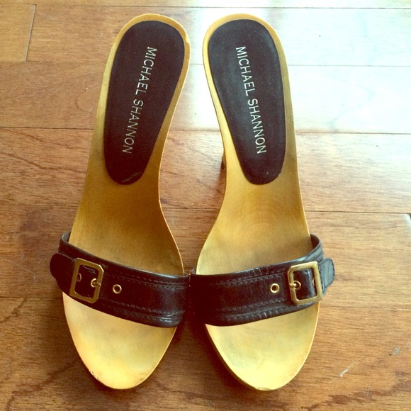 High heel shoes