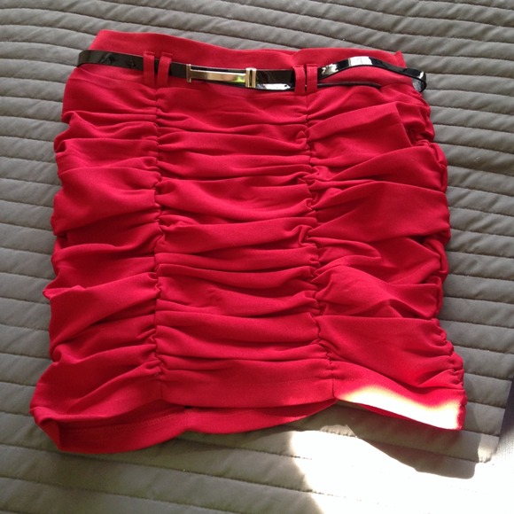 Red Skirt - Picture 1 of 1