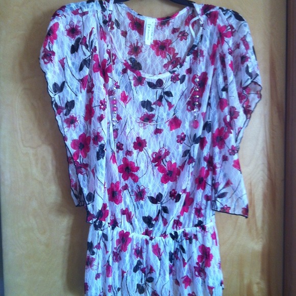 *SOLD*Plus size lace top