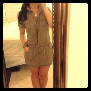 Cute safari dress, light and casual