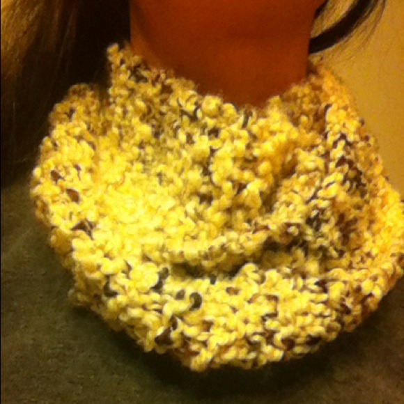 Hand Knitted Infinity Scarf - Picture 2 of 2