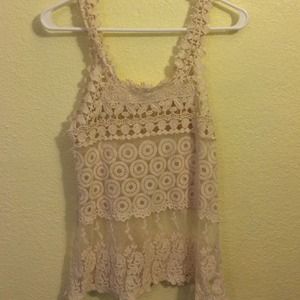 Crochet top. size M