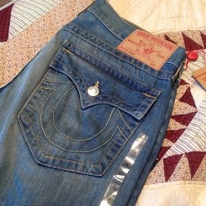 AUTHENTIC MENS TRUE RELIGION JEANS